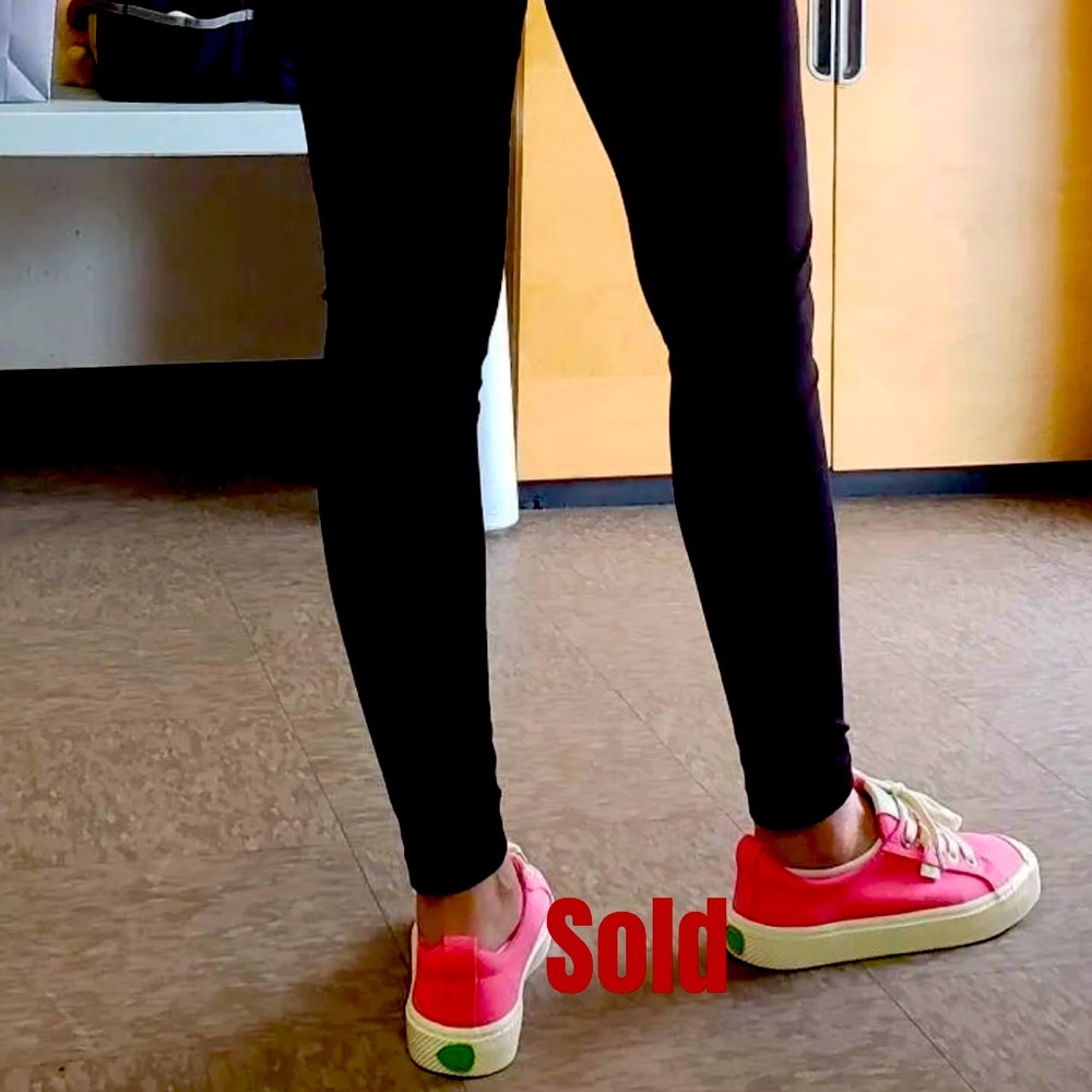 CARIUMA SNEAKERS - Picture 1 of 2